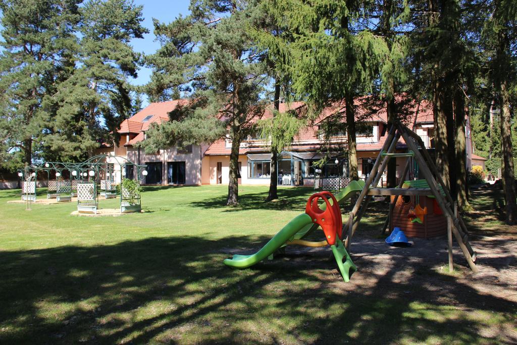 Hotel Restaurant Logis La Meridienne Anglards de Saint Flour Luaran gambar