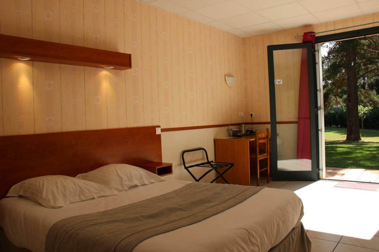 Hotel Restaurant Logis La Meridienne Anglards de Saint Flour Luaran gambar